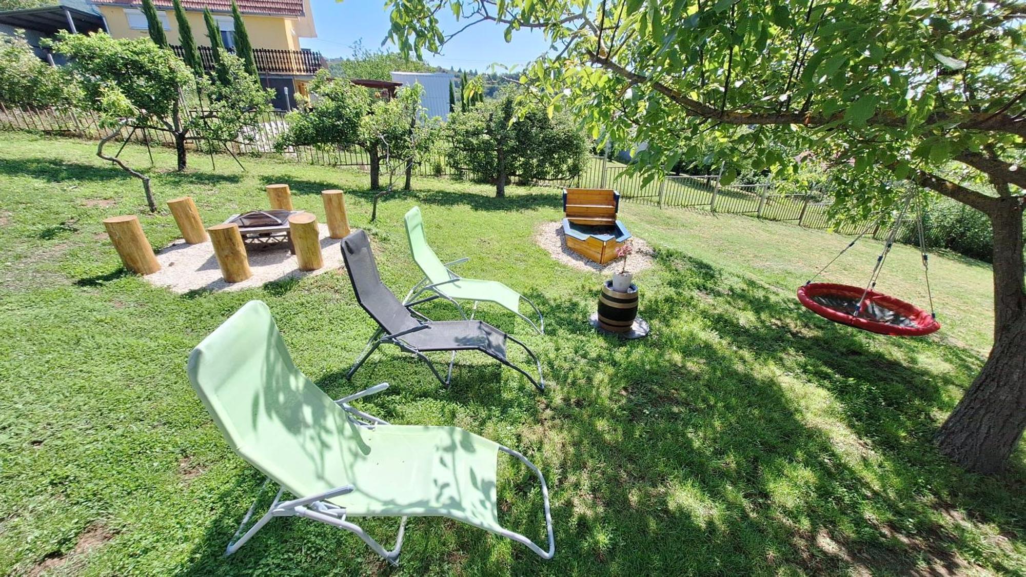 Hillside Cottage Pécs Extérieur photo