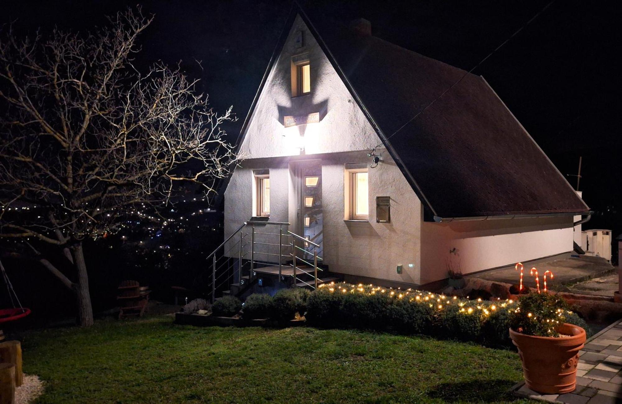 Hillside Cottage Pécs Extérieur photo
