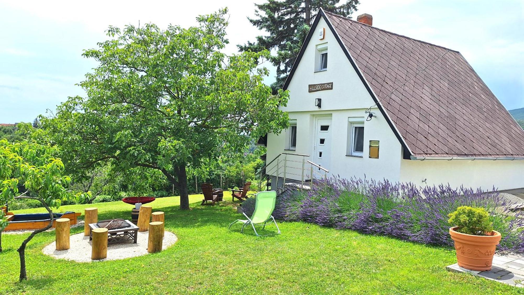 Hillside Cottage Pécs Extérieur photo